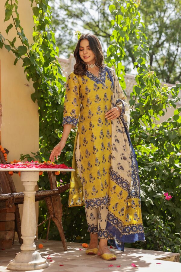 "Jalsa" Bagru Hand Block Printed Chanderi Suit Set(3pc) - Image 3