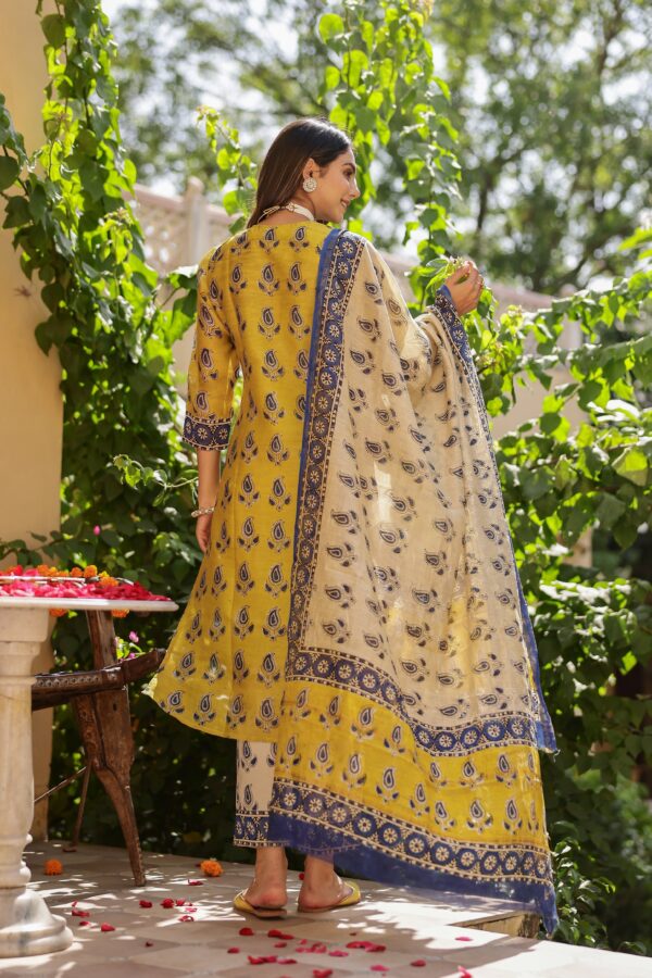 "Jalsa" Bagru Hand Block Printed Chanderi Suit Set(3pc) - Image 5