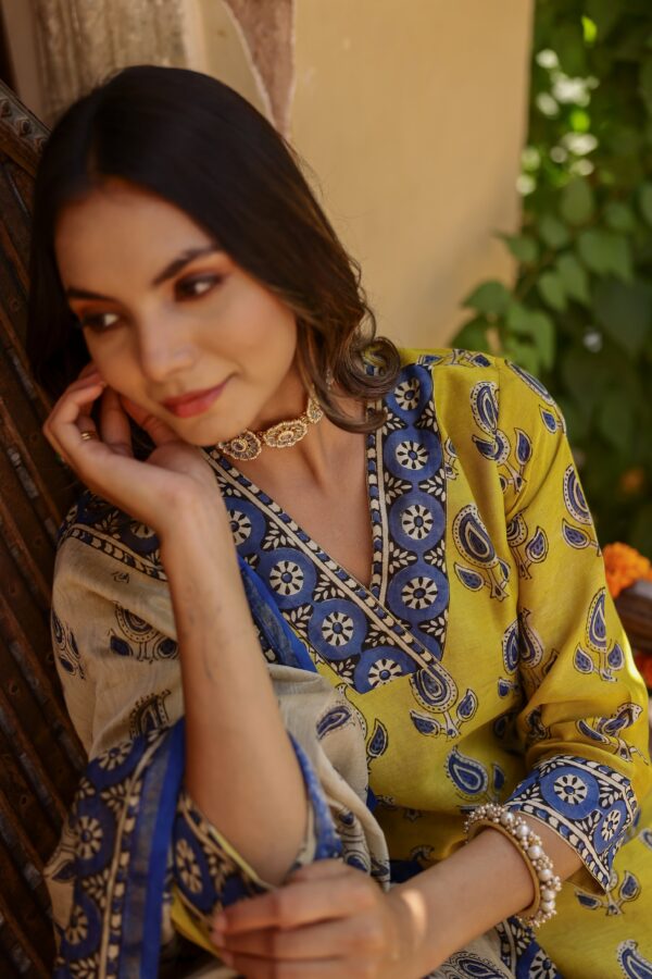 "Jalsa" Bagru Hand Block Printed Chanderi Suit Set(3pc) - Image 10