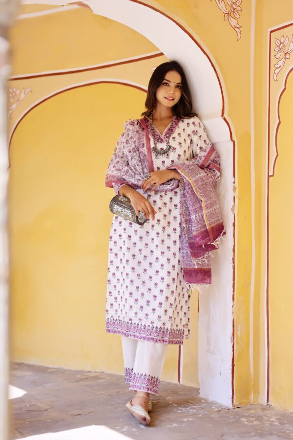 "Jenna" Mughal Cotton Kurta Set with Kota Doriya Dupatta(3pc) - Image 2