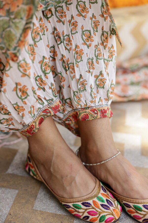 "Kamya" Hand Block Printed Chanderi Suit Set(3pc) - Image 7