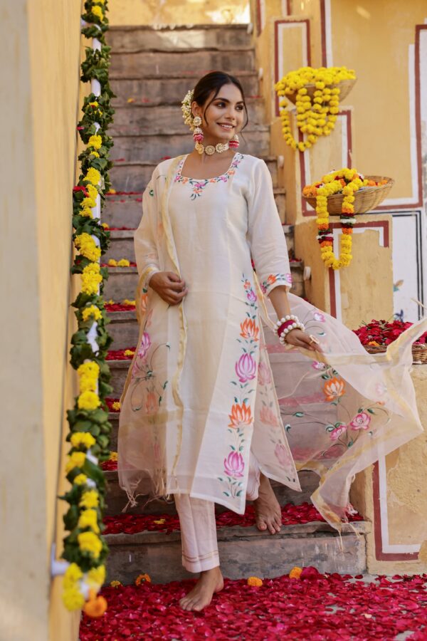 "Annika" Hand Painted Chanderi Suit Set (3pc) - Image 3