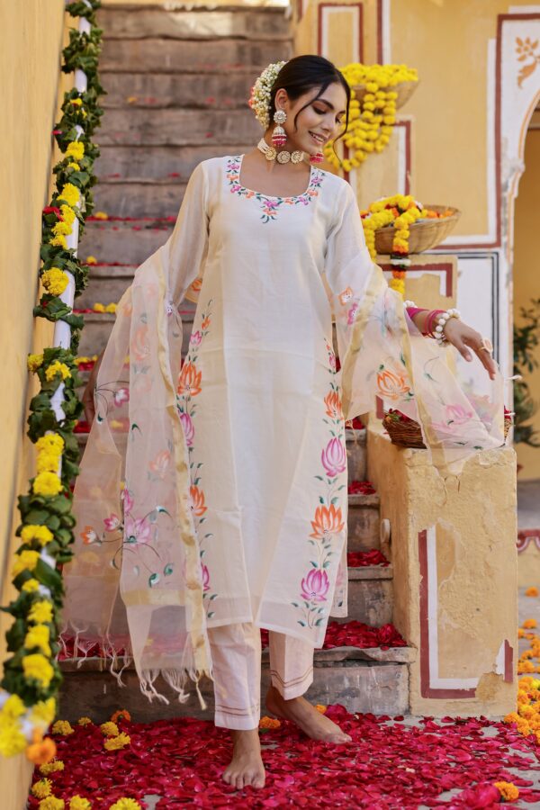 "Annika" Hand Painted Chanderi Suit Set (3pc) - Image 6