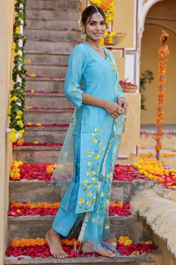 "Falak" Hand Painted Chanderi Suit Set (3pc) - Image 2
