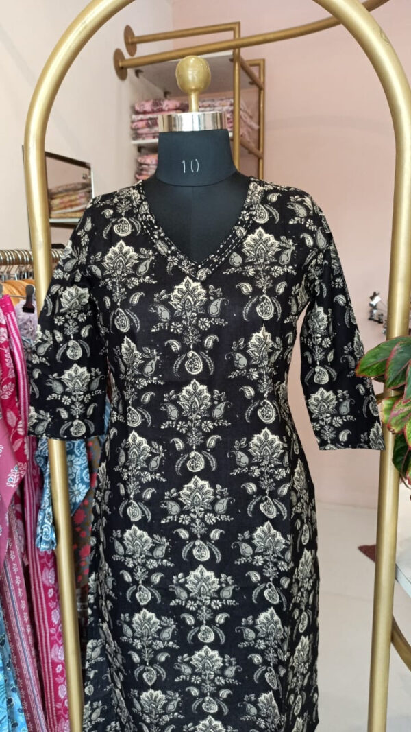"Nootan" Black cotton Kurta - Image 4