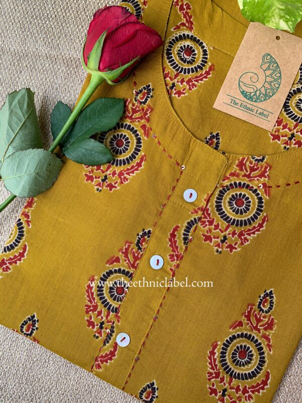 "Tushi" Boota Cotton kurta - Image 2