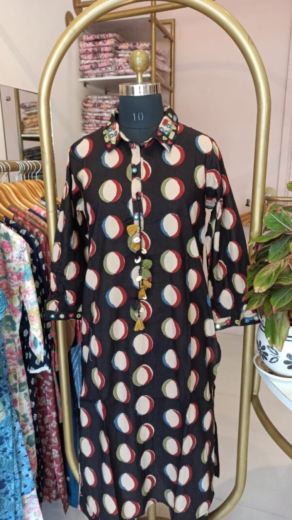 "Pehnawa" tassel Cotton Kurta Set(2pc) - Image 5