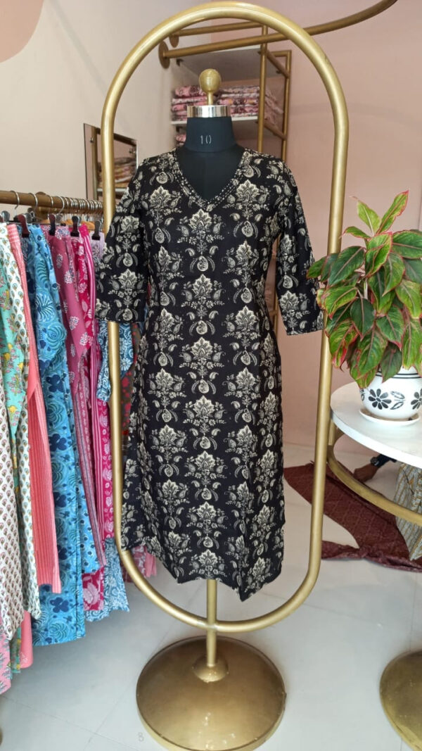 "Nootan" Black cotton Kurta - Image 5