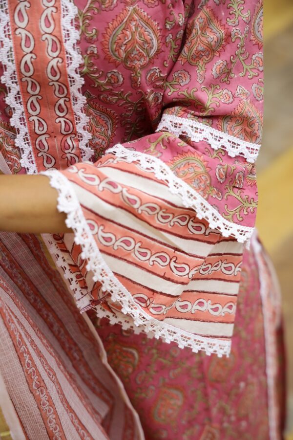 "Gulrang" Cotton Kurta Set with Kota Doria Dupatta(3pc) - Image 9