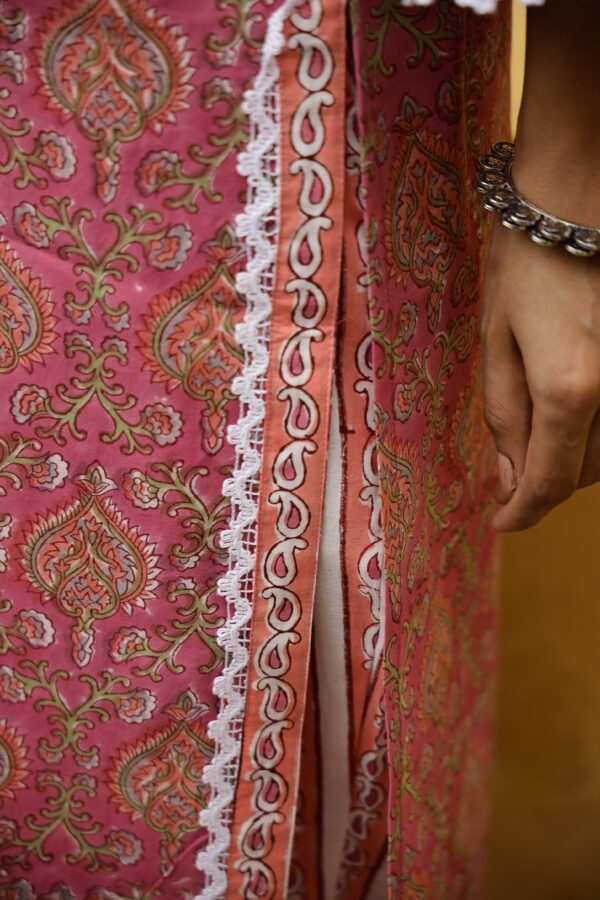 "Gulrang" Cotton Kurta Set with Kota Doria Dupatta(3pc) - Image 11