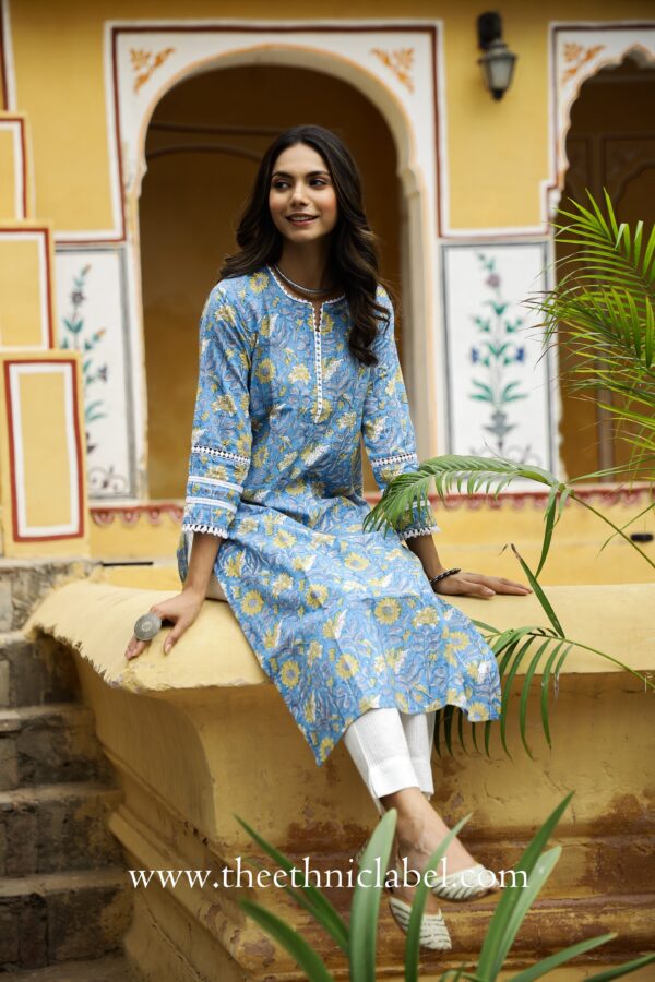 Blue Floral Bird Cotton Kurta - Image 8