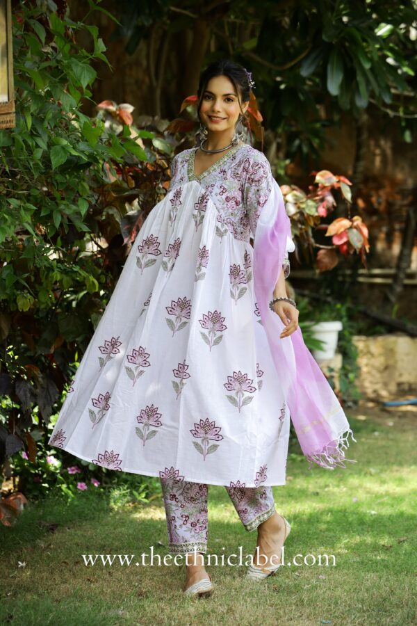 "Fiza" Mughal Hand Block Printed Purple White suit set - Image 2