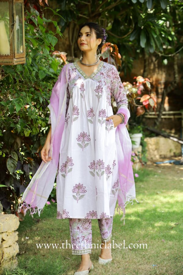 "Fiza" Mughal Hand Block Printed Purple White suit set - Image 11