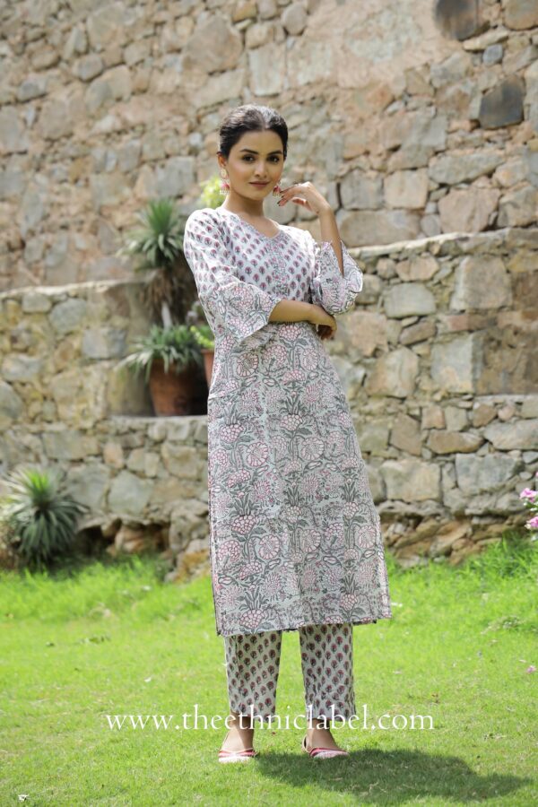 "Sakhi" Grey Hand block printed Cotton Kurta Pant Set(2 pc) - Image 2