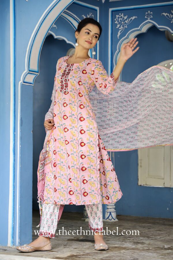 Pink "Panache" Floral Suit Set with Kota Doriya Dupatta - Set of 3 - Image 3