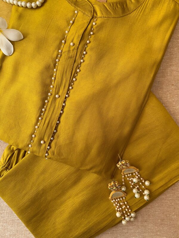 "Sumaira" embellished Silk Kurta Set(3pc) - Image 4