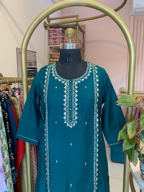 "Simran" hand embroidered Silk Kurta Set(2pc) - Image 4