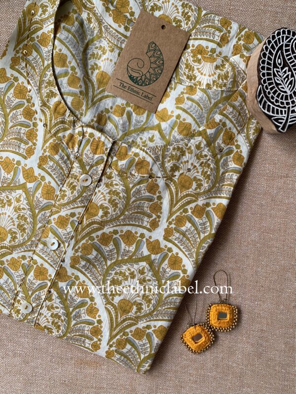 "Ritu" Kantha Buttoned Cotton kurta - Image 2