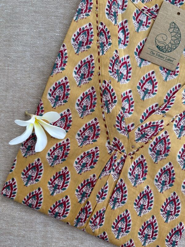 Syona Yellow Boota Hand Block Printed Cotton kurta - Image 2