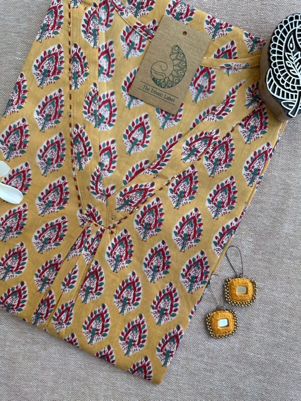 Syona Yellow Boota Hand Block Printed Cotton kurta - Image 3