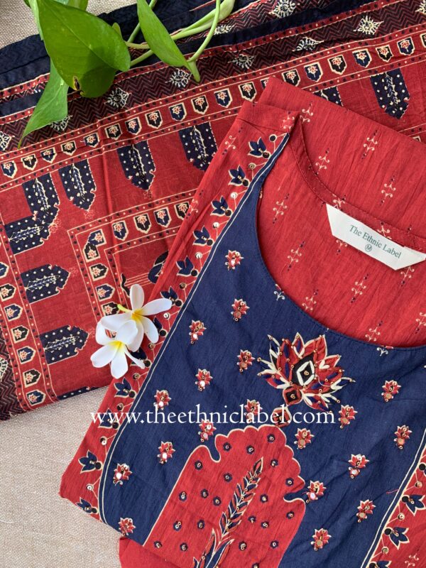 "Barkha" Jhanrokha Cotton Kurta Set(3pc) - Image 5