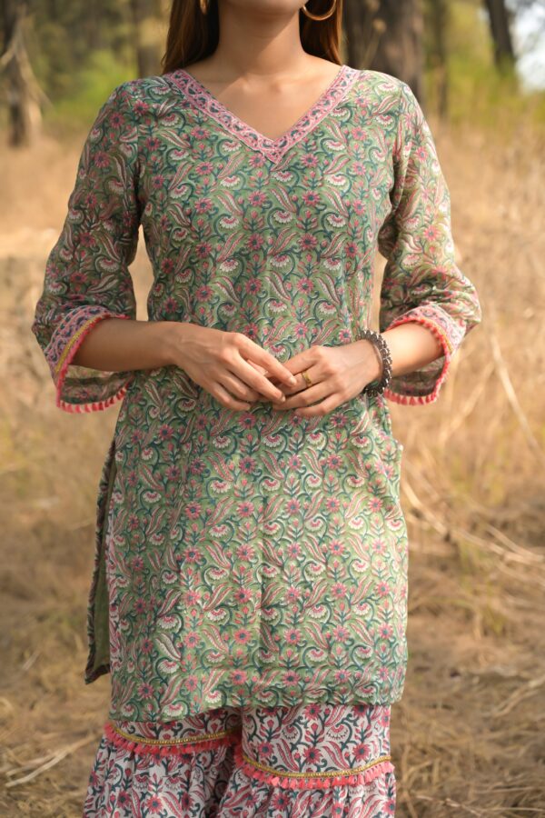 Green 'Gorgeous' Chanderi Kurta with Sharara Pants - Image 3