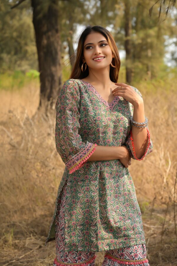 Green 'Gorgeous' Chanderi Kurta with Sharara Pants - Image 6