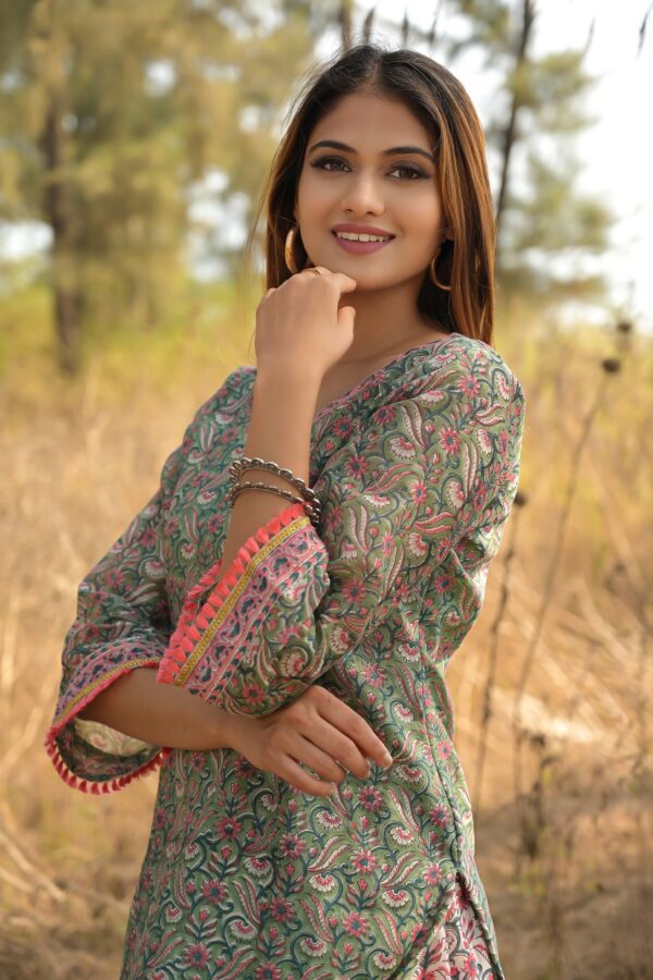 Green 'Gorgeous' Chanderi Kurta with Sharara Pants - Image 7