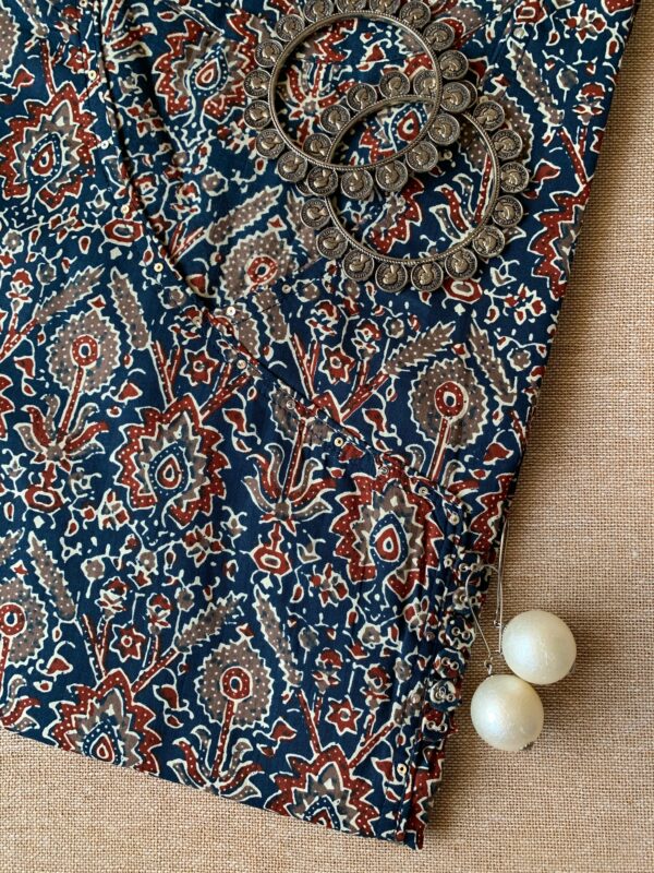 "Aabroo" Indigo ajrakh hand block printed cotton Kurta- XL - Image 3