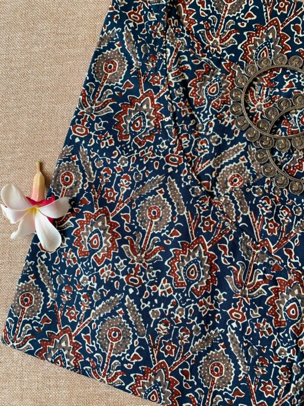 "Aabroo" Indigo ajrakh hand block printed cotton Kurta- XL - Image 2
