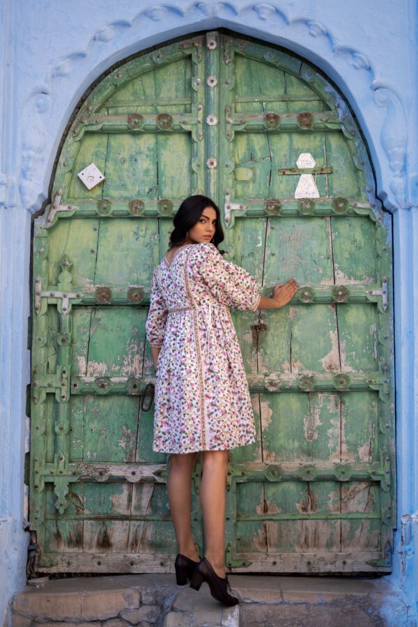 White Mughal ‘Marvel’ Hand Block Printed Cotton Dress - L - Image 7