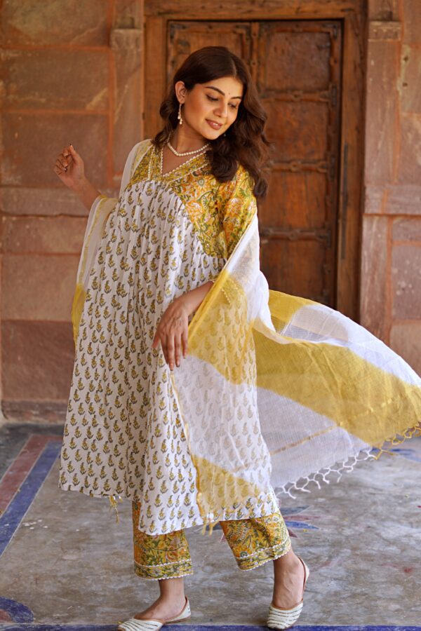 Mughal Hand Block Printed Yellow White suit set - Image 4