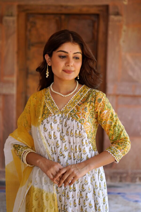 Mughal Hand Block Printed Yellow White suit set - Image 6