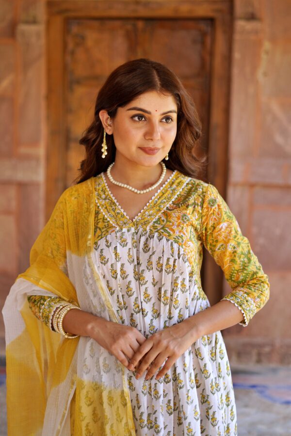 Mughal Hand Block Printed Yellow White suit set - Image 3
