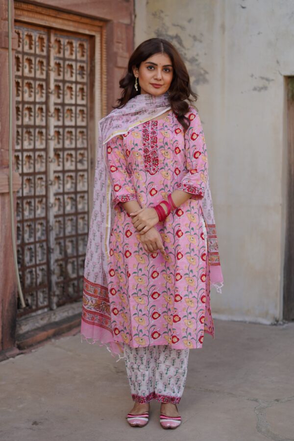 Pink "Pakeezah" Floral Suit Set with Kota Doriya Dupatta - Set of 3 - Image 3