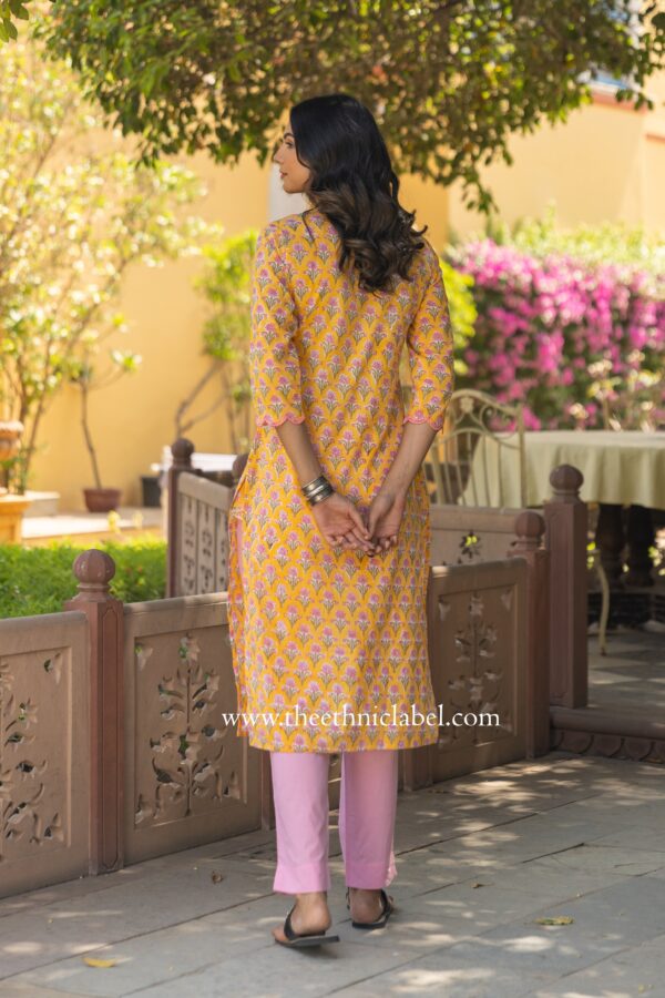 "Vihana" Hand Block Printed Scalloped Cotton kurta Set (3pc) - Image 6