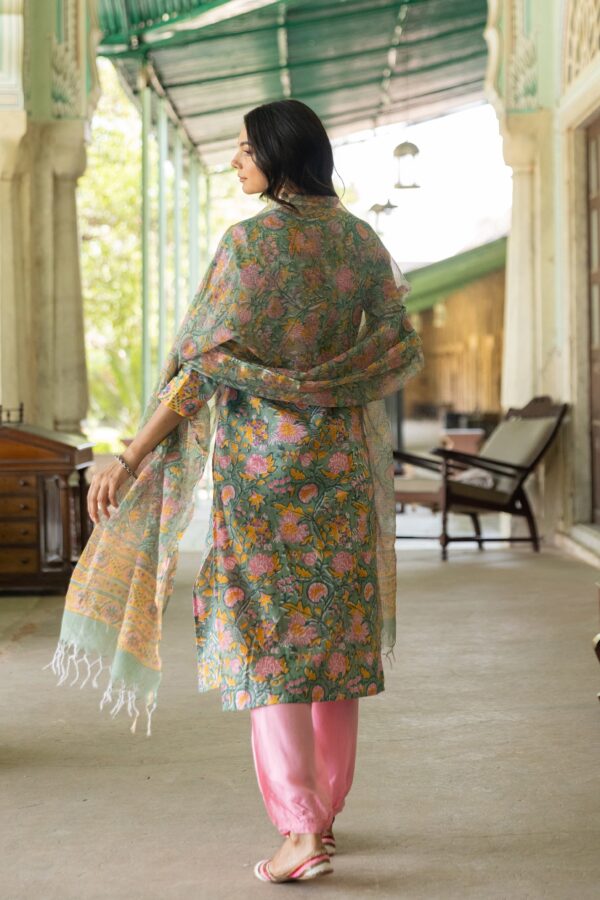 "Raani" Hand Block Printed Cotton Kurta Dupatta Set(2pc) - Image 4