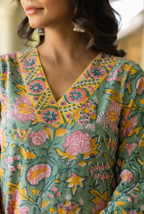 "Raani" Hand Block Printed Cotton Kurta Dupatta Set(2pc) - Image 8