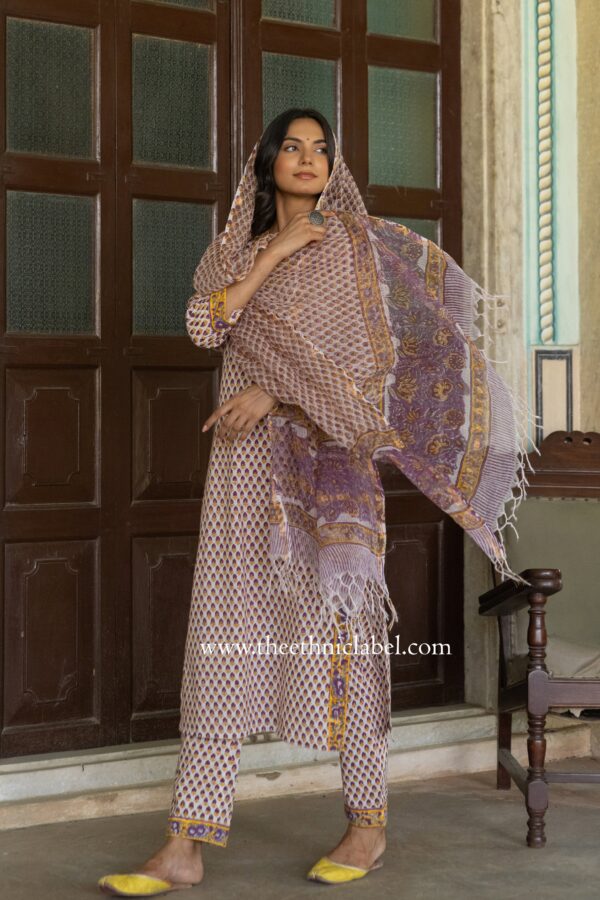 "Jannat" Cotton Kurta Set with Kota Doria Dupatta(3pc) - Image 8