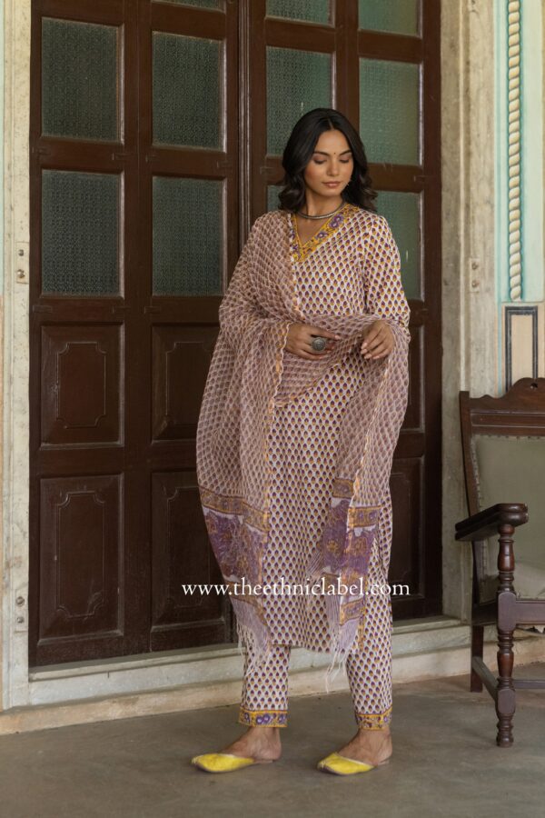"Jannat" Cotton Kurta Set with Kota Doria Dupatta(3pc) - Image 2