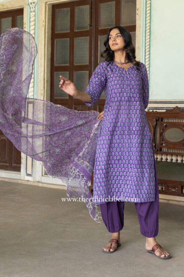 "Panghat" hand Block Printed Cotton kurta with Dupatta-2pc - Image 2