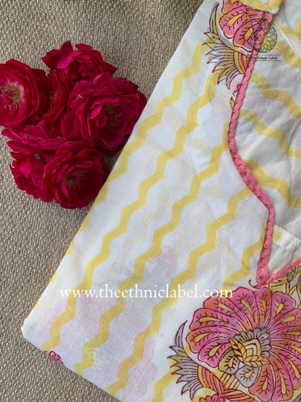 "Rina" Blockprinted Laced Cotton Kurta - Image 2