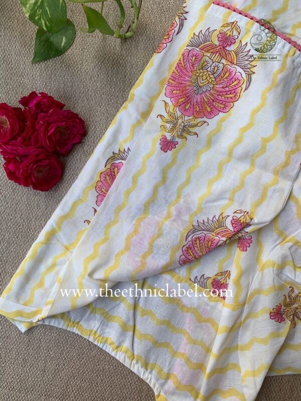 "Rina" Blockprinted Laced Cotton Kurta - Image 5
