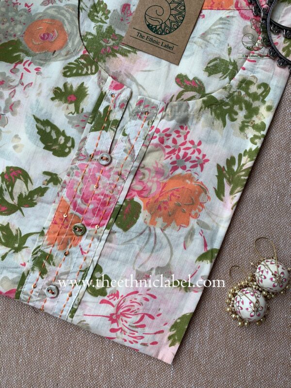 "Vida" Kantha Buttoned Cotton kurta - Image 3