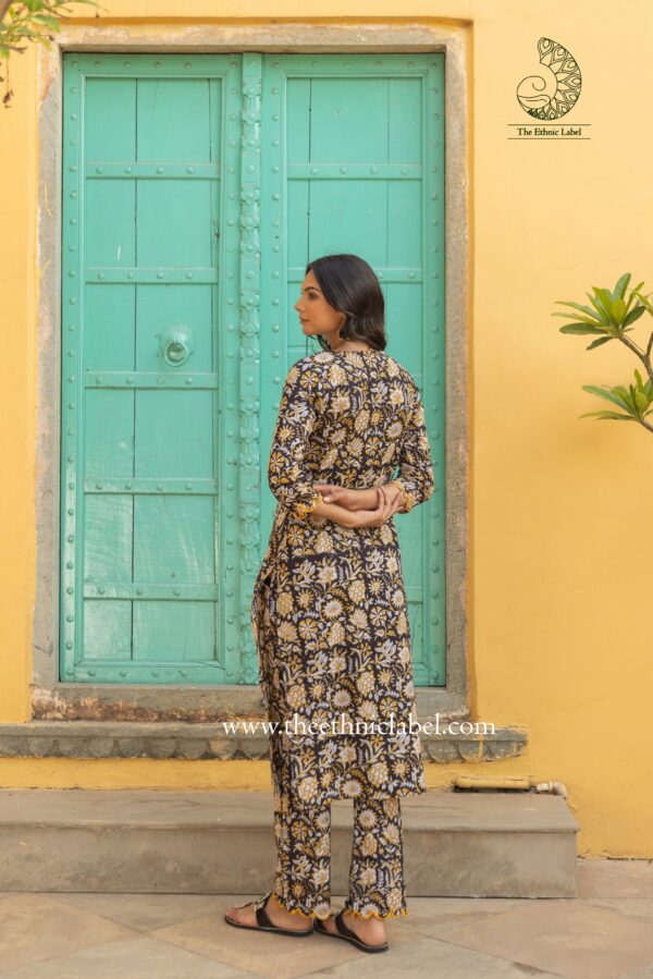 "Sajda" Hand Block Printed Scalloped Cotton Co-ord Set - 2 pc - Image 5