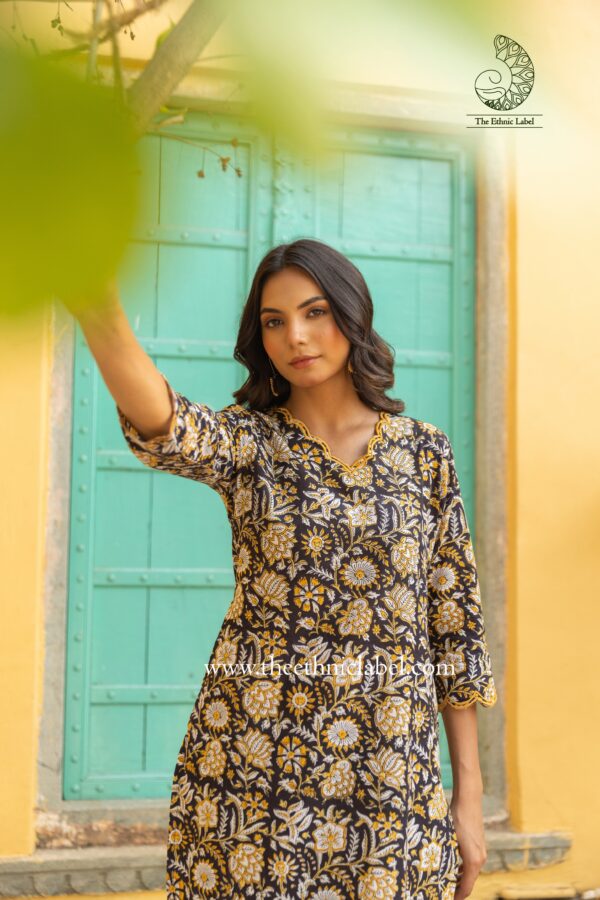 "Sajda" Hand Block Printed Scalloped Cotton Co-ord Set - 2 pc - Image 6