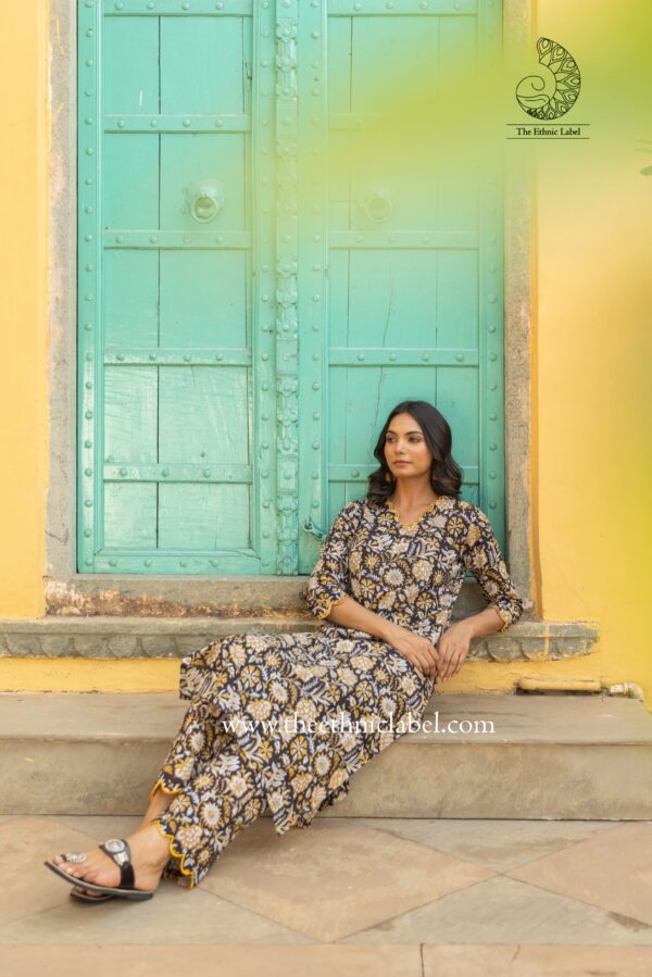 "Sajda" Hand Block Printed Scalloped Cotton Co-ord Set - 2 pc - Image 9