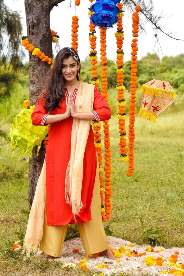 Crimpson Red Kurta Palazzo Set(2 pc) - Image 2
