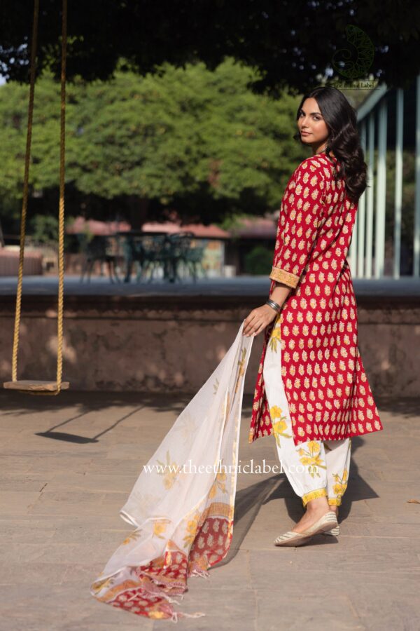 "Aadhira" Cotton Kurta Set with Kota Doria Dupatta(3pc) - Image 6