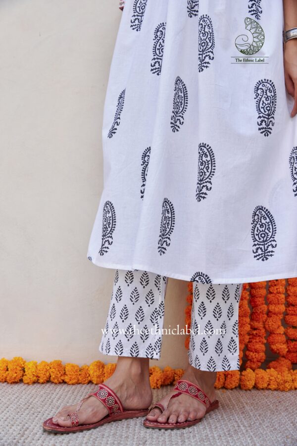 "Jiya" Cotton Kurta Pant Set (2pc) - Image 5